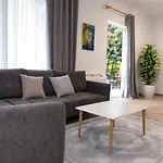 Apartamento Private Garden Tirana